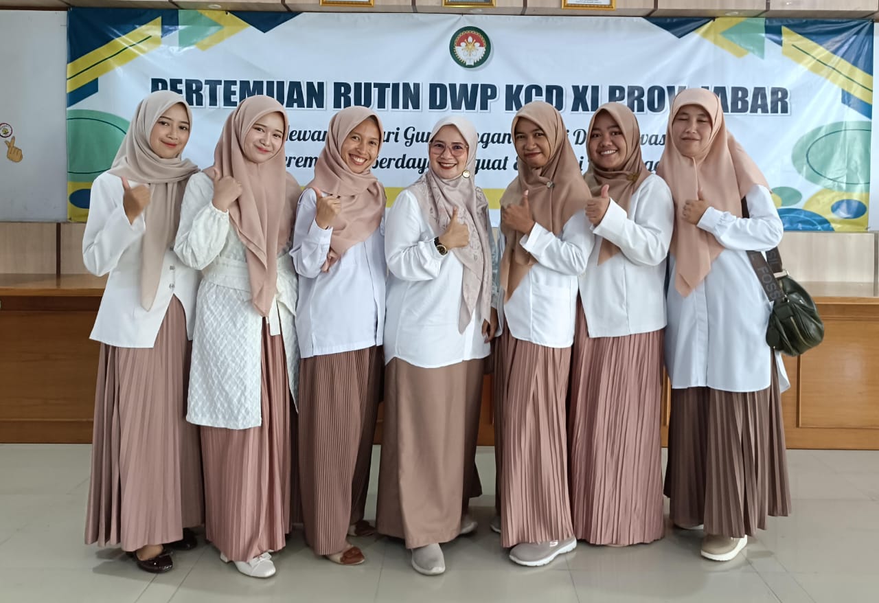 Dharma Wanita Persatuan SMA Negeri 9 Garut Raih Prestasi pada Pertemuan Rutin DWP KCD XI Memperingati Hari Guru Nasional