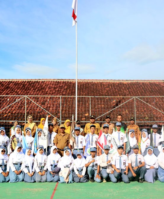 Tonggak Kepemimpinan Baru; SMA Negeri 9 Garut Resmi Lantik Pengurus Ekstrakurikuler Tahun 2026